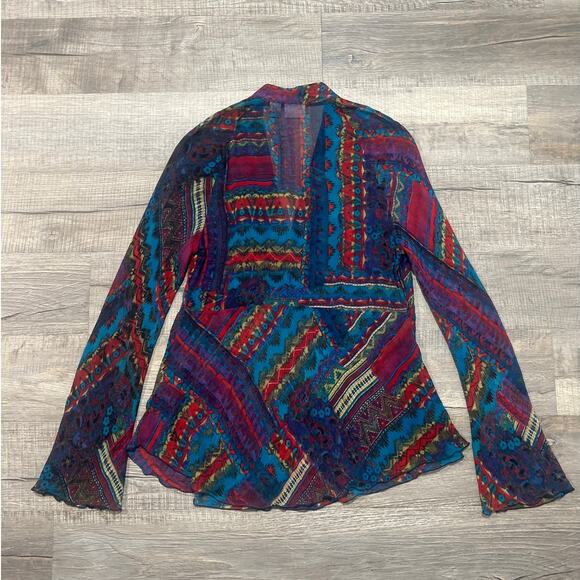 Chicos Silk V Neck Sheer Blouse Size 2 Medium Flare Sleeve Patchwork Lettuce Hem - Picture 2 of 5